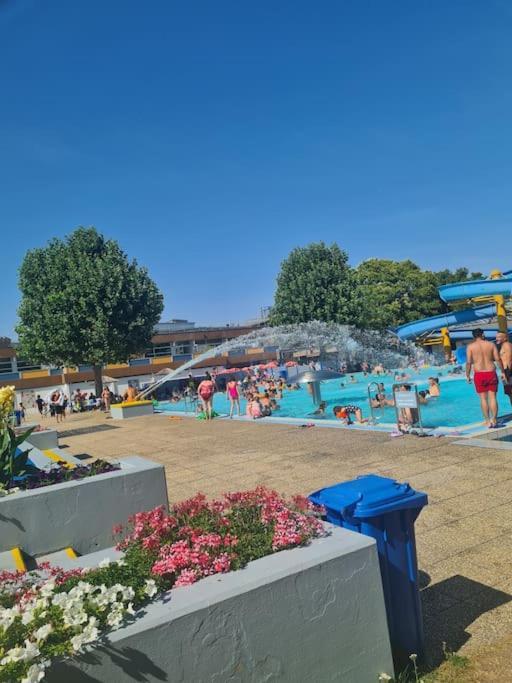 Haus Mit Garten, U Bahn Naehe, Gratis Parkplaetze Viena Exterior foto