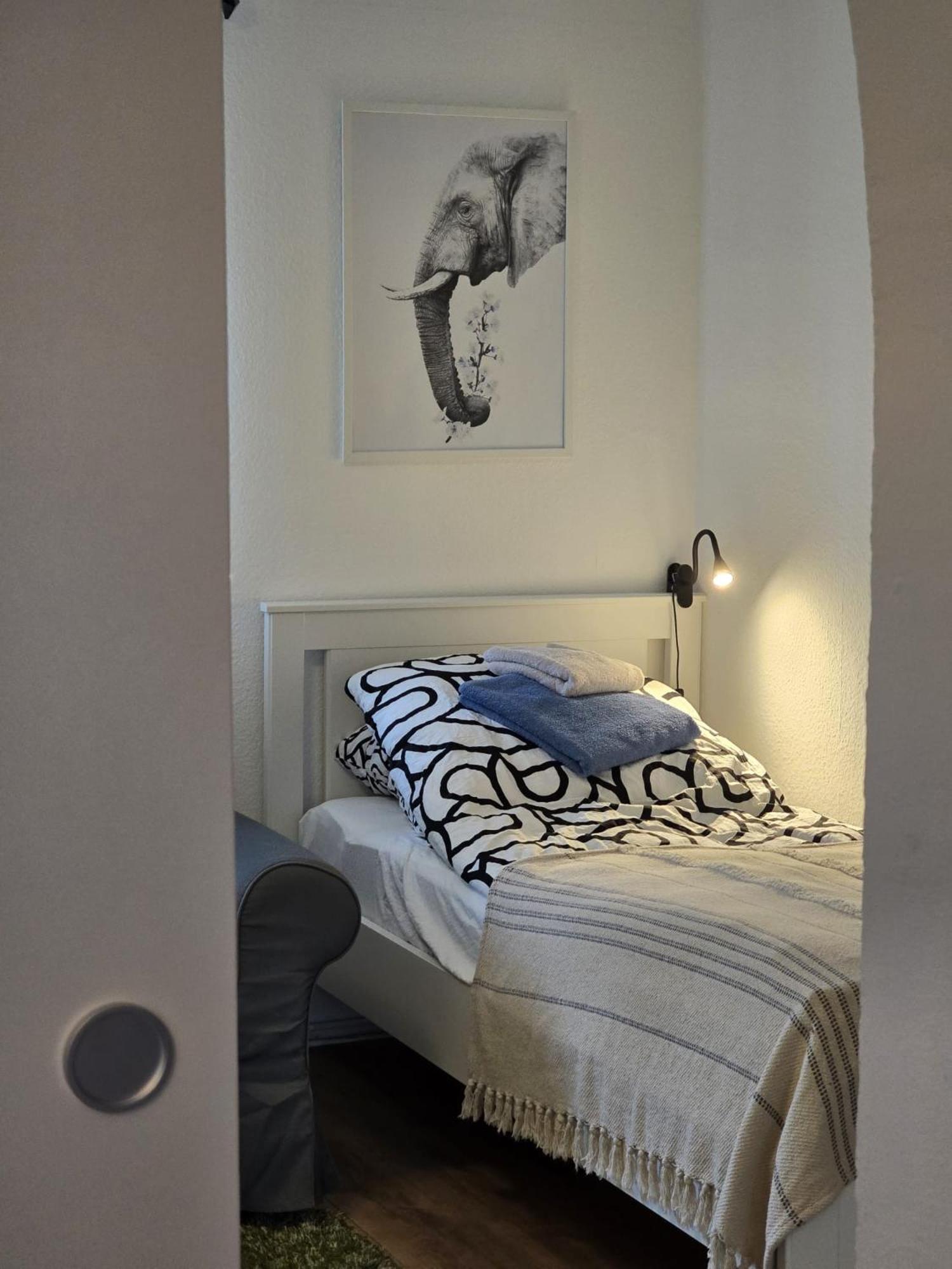 Haus Mit Garten, U Bahn Naehe, Gratis Parkplaetze Viena Exterior foto